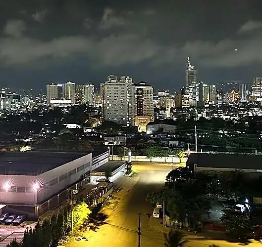 Apartment Pauline's At San Marino Residences *