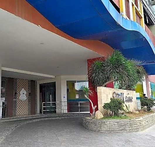 Pauline's At San Marino Residences Apartment *