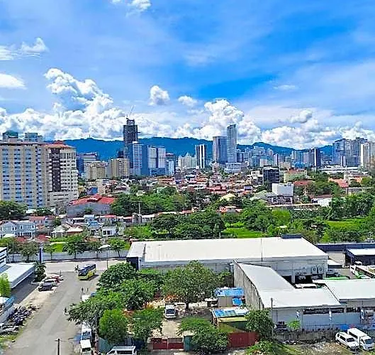 Apartment Pauline's At San Marino Residences *